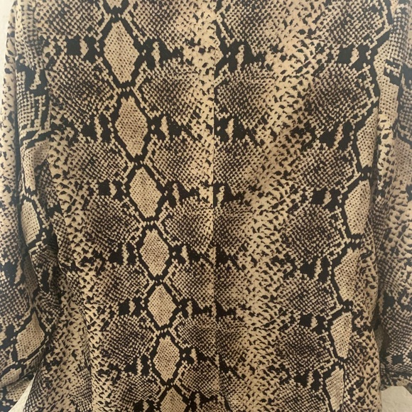 Ellison Snake Print Open Front Blazer Size Small - Picture 2 of 4